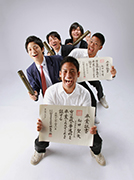 2011年九州写真師連盟主催第113回九州写真展覧会にて第3部（営業写真）-入選-6席　卒業だじぇ～！
